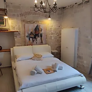  Apartment Kadena - 18th Century Stone House